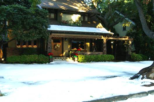 October Road House background house all snowy